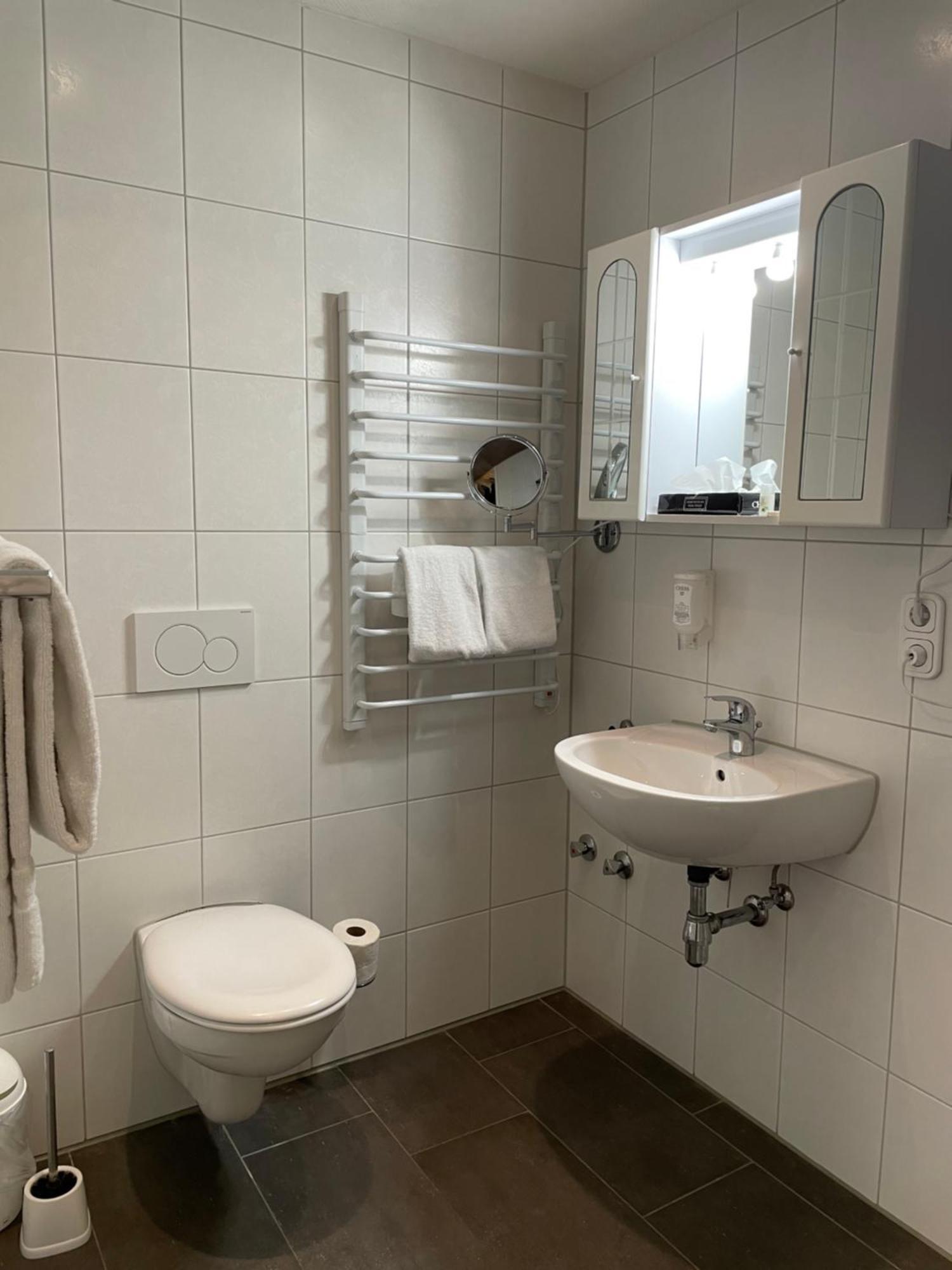 Hotel Alt Montjoie Eksteriør bilde