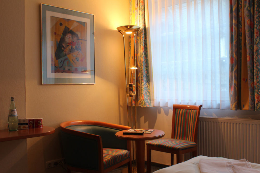 Hotel Alt Montjoie Eksteriør bilde