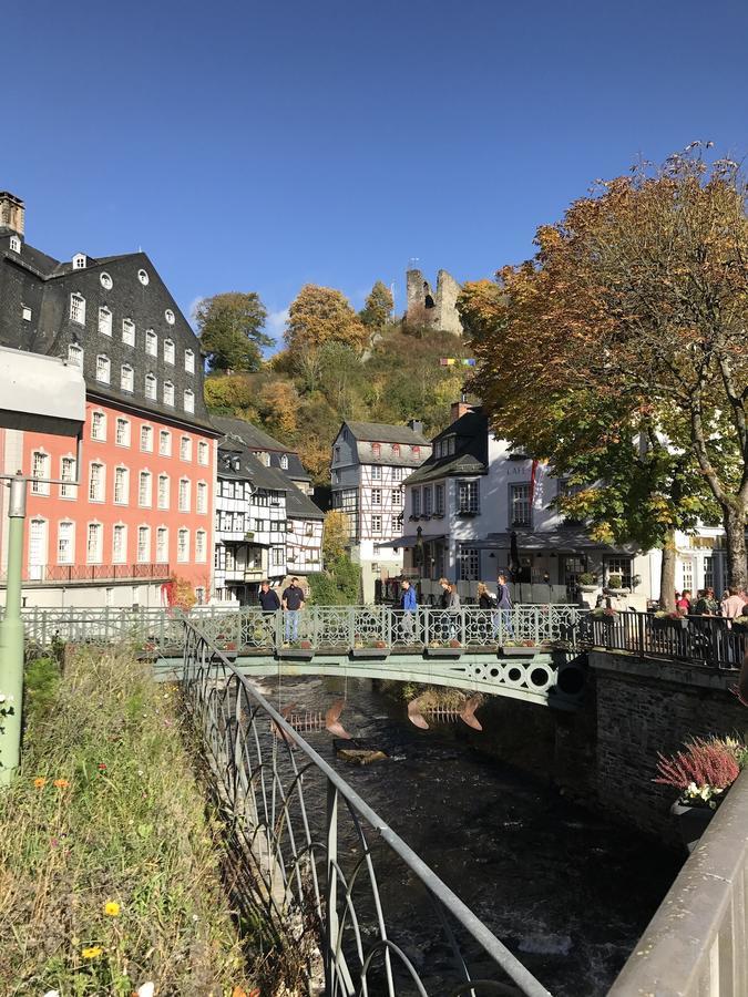 Hotel Alt Montjoie Eksteriør bilde