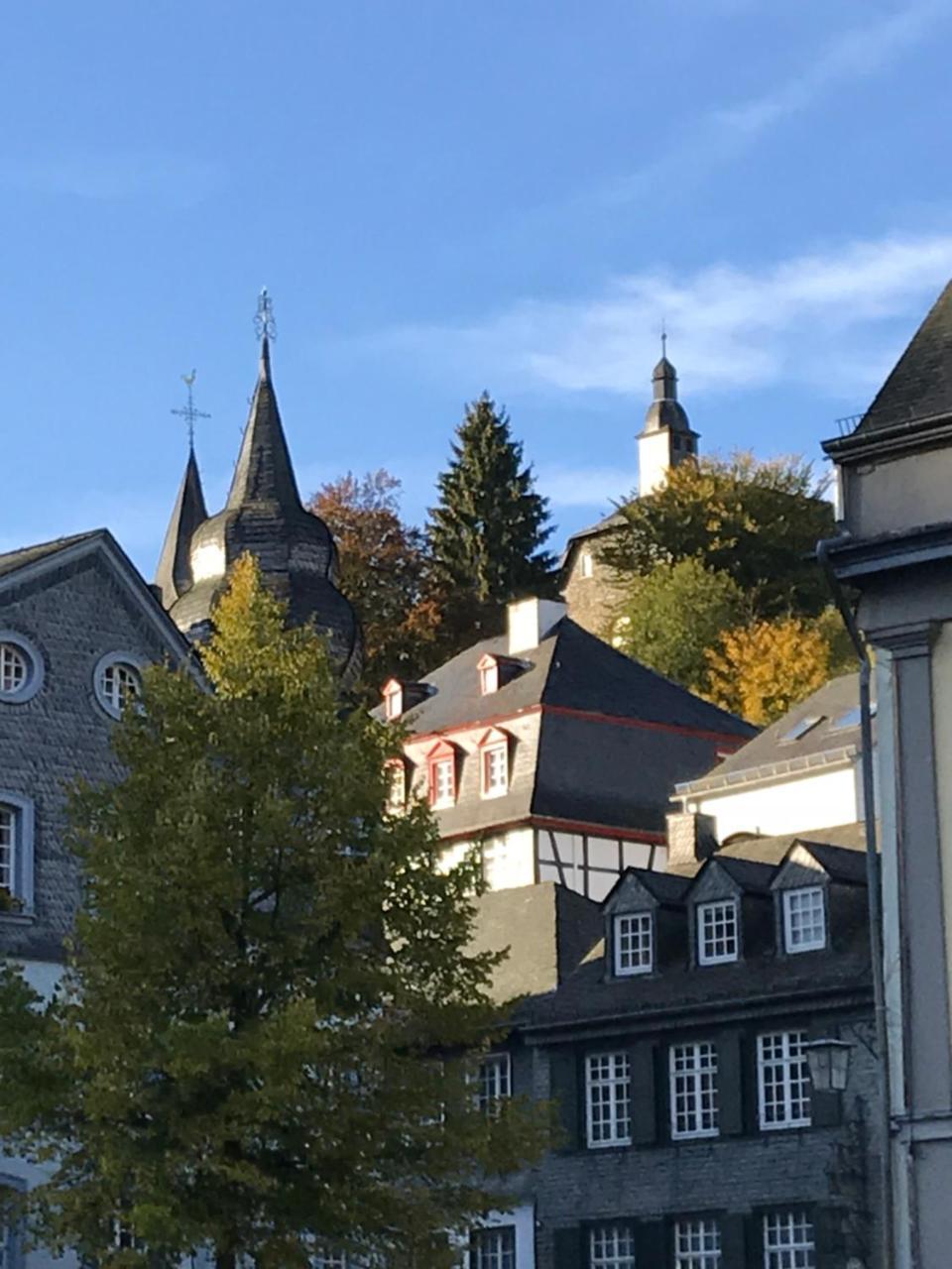 Hotel Alt Montjoie Eksteriør bilde